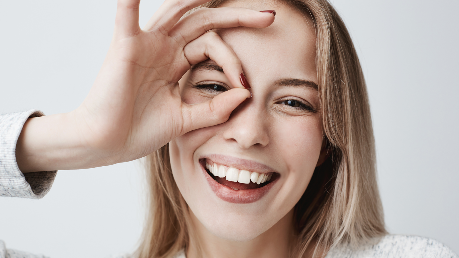 jak w naturalny sposób wybielić zęby